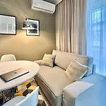 Wola Jana Kazimierza, Wi-fi, Klima, Parking, Balkon, 29m2 Apartment